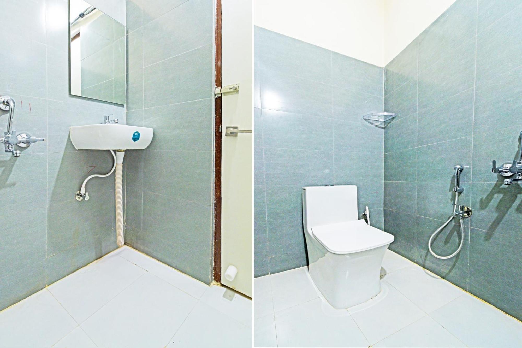 Hotel Super Collection O Sanath Nagar Near Railway Station à Haïdarabad Extérieur photo