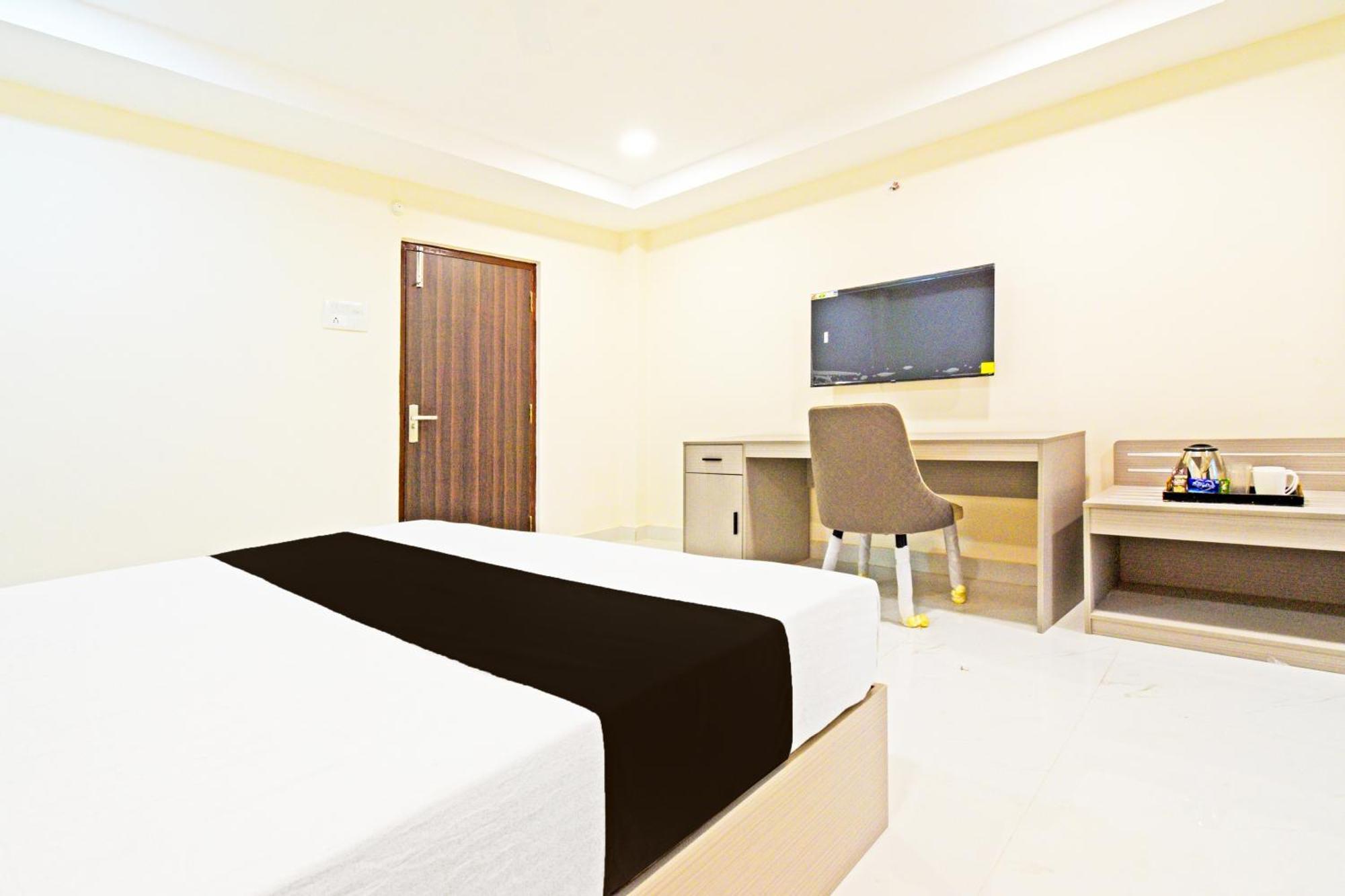 Hotel Super Collection O Sanath Nagar Near Railway Station à Haïdarabad Extérieur photo